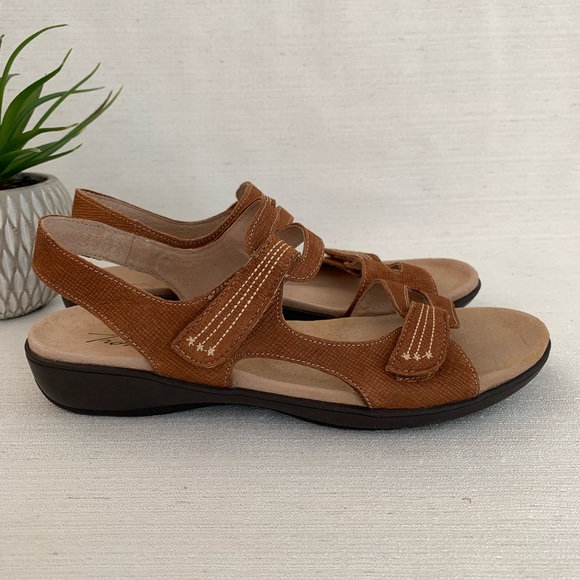 Trotters, Katarina Cognac Leather Strap Sandals Woman’s 7.5M - Picture 5 of 14